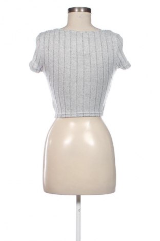 Дамска блуза SHEIN, Размер XS, Цвят Сив, Цена 3,57 €