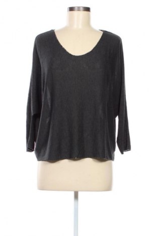 Bluză de femei Unbranded, Mărime M, Culoare Gri, Preț 7,99 Lei