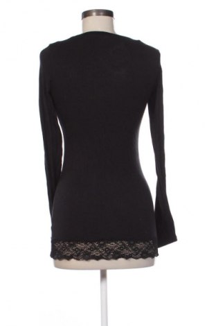 Γυναικεία μπλούζα United Colors Of Benetton, Μέγεθος M, Χρώμα Μαύρο, Τιμή 17,99 €