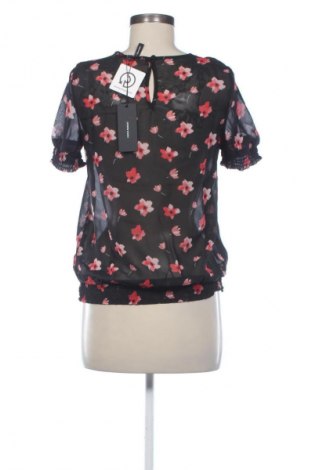 Дамска блуза Vero Moda, Размер XS, Цвят Многоцветен, Цена 15,84 €