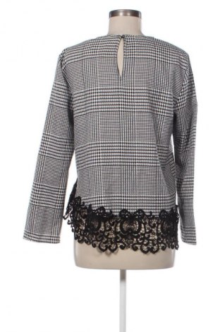 Bluză de femei Zara, Mărime L, Culoare Multicolor, Preț 42,99 Lei