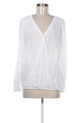 Дамска риза Esprit, Размер S, Цвят Бял, Цена 3,57 €