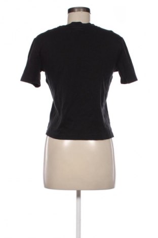 Дамска тениска Bershka, Размер S, Цвят Черен, Цена 4,60 €