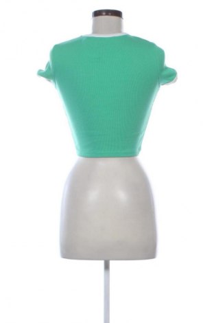 Dámské tričko Bershka, Velikost S, Barva Vícebarevné, Cena  139,00 Kč