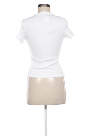 Дамска тениска Tommy Jeans, Размер M, Цвят Екрю, Цена 35,27 €