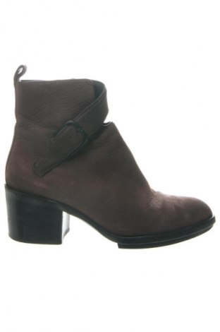 Дамски боти Alexander Wang, Размер 39, Цвят Кафяв, Цена 86,91 €