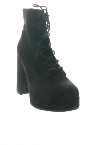 Дамски боти Catwalk, Размер 38, Цвят Черен, Цена 66,67 €