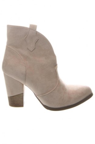 Дамски боти Seastar, Размер 39, Цвят Бежов, Цена 39,88 €