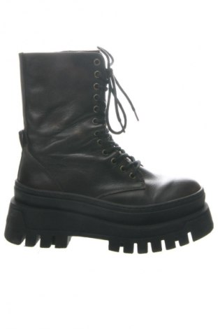 Дамски боти Steve Madden, Размер 39, Цвят Кафяв, Цена 62,88 €