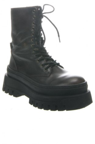 Дамски боти Steve Madden, Размер 39, Цвят Кафяв, Цена 62,88 €