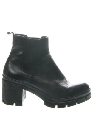 Γυναικεία μποτάκια Tamaris, Μέγεθος 38, Χρώμα Μαύρο, Τιμή 85,99 €