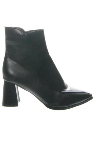 Дамски боти Unbranded, Размер 40, Цвят Черен, Цена 32,21 €