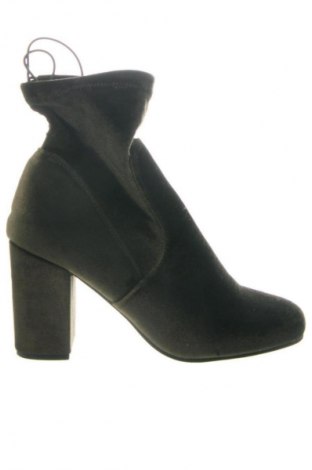 Дамски боти Vero Moda, Размер 38, Цвят Зелен, Цена 23,00 €