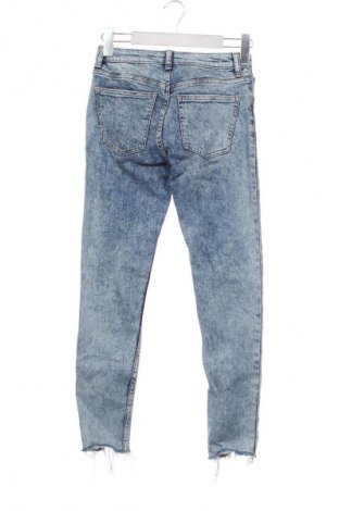 Дамски дънки Bershka, Размер S, Цвят Син, Цена 12,27 €