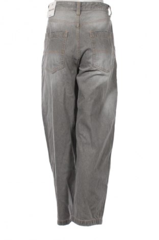 Dámské džíny  Bershka, Velikost M, Barva Šedá, Cena  559,00 Kč