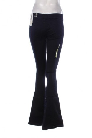 Dámské džíny  Bershka, Velikost S, Barva Modrá, Cena  689,00 Kč