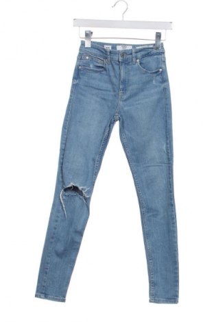 Дамски дънки Bershka, Размер XS, Цвят Син, Цена 13,80 €