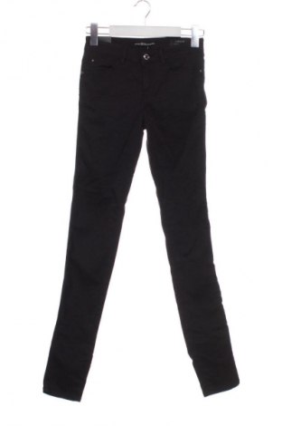 Blugi de femei Guess, Mărime XS, Culoare Negru, Preț 423,99 Lei