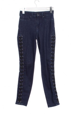 Дамски дънки Guess, Размер XS, Цвят Син, Цена 20,45 €