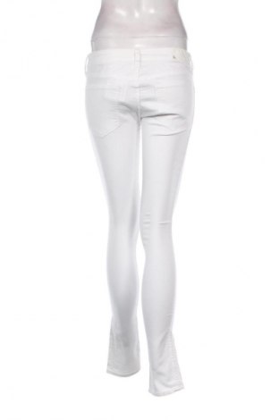 Γυναικείο Τζίν H&M, Μέγεθος S, Χρώμα Λευκό, Τιμή 6,99 €