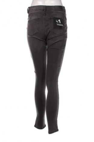 Blugi de femei Noisy May, Mărime M, Culoare Negru, Preț 156,99 Lei