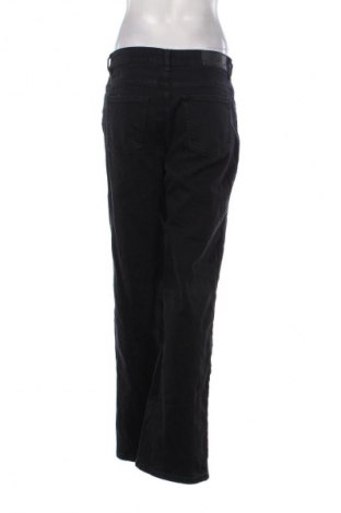 Dámske džínsy  Noisy May, Veľkosť M, Farba Čierna, Cena  22,95 €