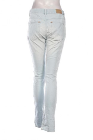 Dámské džíny  Perfect Jeans By Gina Tricot, Velikost M, Barva Modrá, Cena  369,00 Kč