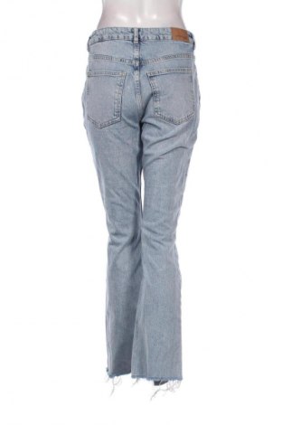 Γυναικείο Τζίν Perfect Jeans By Gina Tricot, Μέγεθος M, Χρώμα Μπλέ, Τιμή 17,99 €