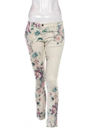 Blugi de femei Please, Mărime L, Culoare Multicolor, Preț 99,00 Lei