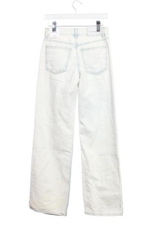 Дамски дънки Pull&Bear, Размер S, Цвят Многоцветен, Цена 18,40 €