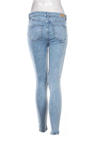 Blugi de femei Sinsay, Mărime M, Culoare Albastru, Preț 46,99 Lei