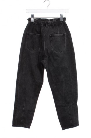 Blugi de femei Stradivarius, Mărime XXS, Culoare Gri, Preț 37,99 Lei