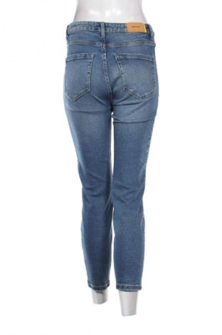 Дамски дънки Stradivarius, Размер S, Цвят Син, Цена 12,27 €