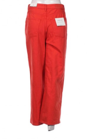 Damskie jeansy Tommy Hilfiger, Rozmiar S, Kolor Czerwony, Cena 539,99 zł