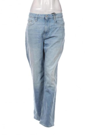 Damskie jeansy Tommy Jeans, Rozmiar M, Kolor Niebieski, Cena 423,99 zł