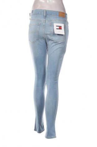 Damskie jeansy Tommy Jeans, Rozmiar M, Kolor Niebieski, Cena 452,99 zł