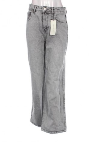 Női farmernadrág Trendyol, Méret S, Szín Szürke, Ár 16 471 Ft