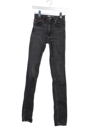 Dámské džíny  Zara, Velikost XXS, Barva Černá, Cena  269,00 Kč