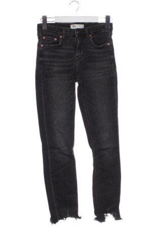 Blugi de femei Zara, Mărime S, Culoare Negru, Preț 104,94 Lei