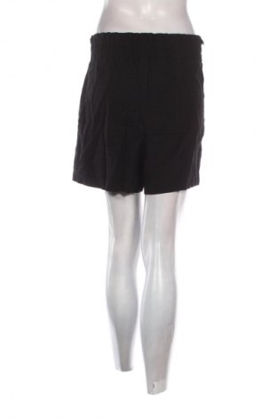 Дамски къс панталон Amisu, Размер M, Цвят Черен, Цена 3,57 €