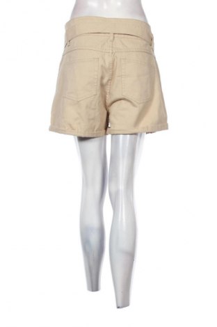 Дамски къс панталон Amisu, Размер M, Цвят Бежов, Цена 5,11 €