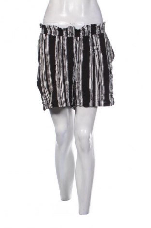 Pantaloni scurți de femei Cubus, Mărime L, Culoare Multicolor, Preț 33,99 Lei