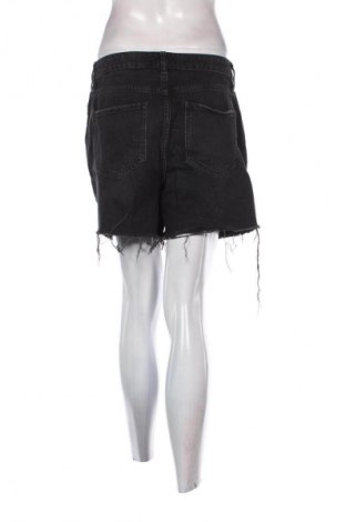 Γυναικείο κοντό παντελόνι F&F, Μέγεθος L, Χρώμα Μαύρο, Τιμή 7,99 €