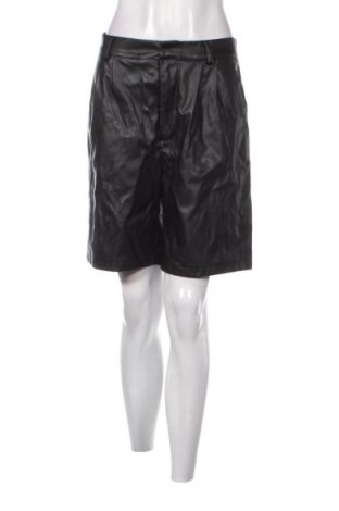 Dámské kraťasy  Fisherfield, Velikost M, Barva Černá, Cena  255,00 Kč