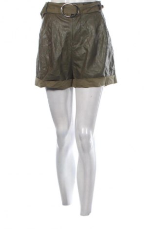 Γυναικείο κοντό παντελόνι Guess, Μέγεθος S, Χρώμα Πράσινο, Τιμή 15,99 €