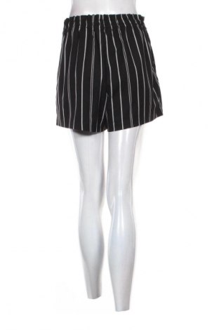 Dámské kraťasy  H&M Divided, Velikost L, Barva Vícebarevné, Cena  189,00 Kč