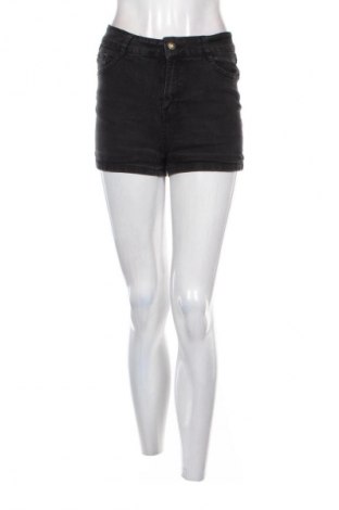 Dámske kraťasy  House, Veľkosť S, Farba Čierna, Cena  4,95 €