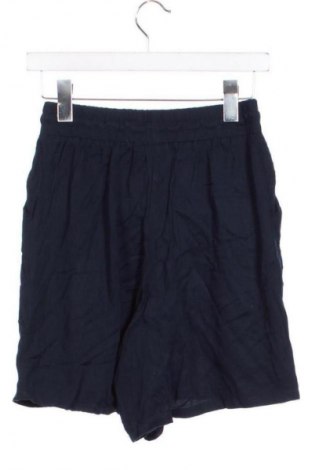 Дамски къс панталон LC Waikiki, Размер XS, Цвят Зелен, Цена 9,88 €