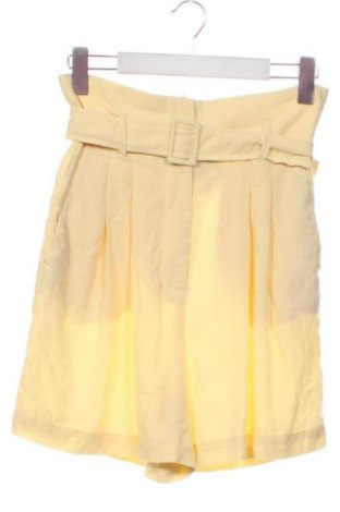 Pantaloni scurți de femei Mango, Mărime M, Culoare Galben, Preț 48,99 Lei
