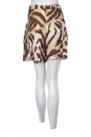 Дамски къс панталон Massimo Dutti, Размер M, Цвят Многоцветен, Цена 20,45 €